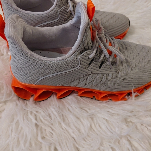 Womens Gray Bright Orange Running Shoes 8 - Picture 7 of 10